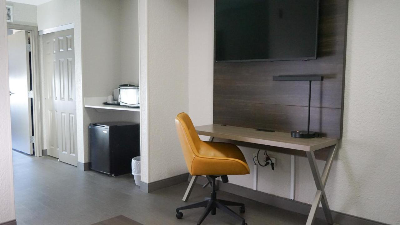 Holiday Inn Express & Suites Lakeland North I-4 By Ihg Ngoại thất bức ảnh