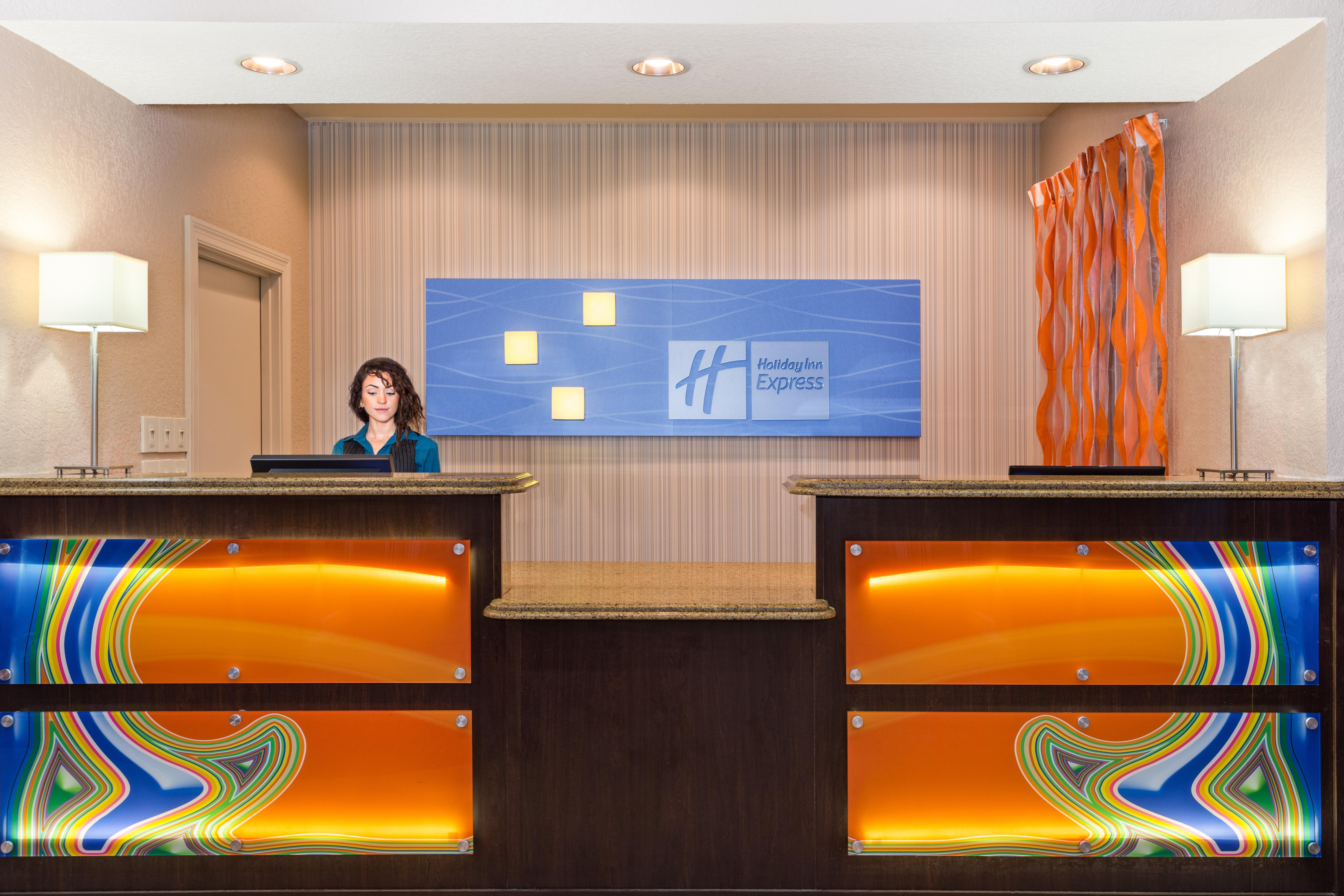Holiday Inn Express & Suites Lakeland North I-4 By Ihg Ngoại thất bức ảnh