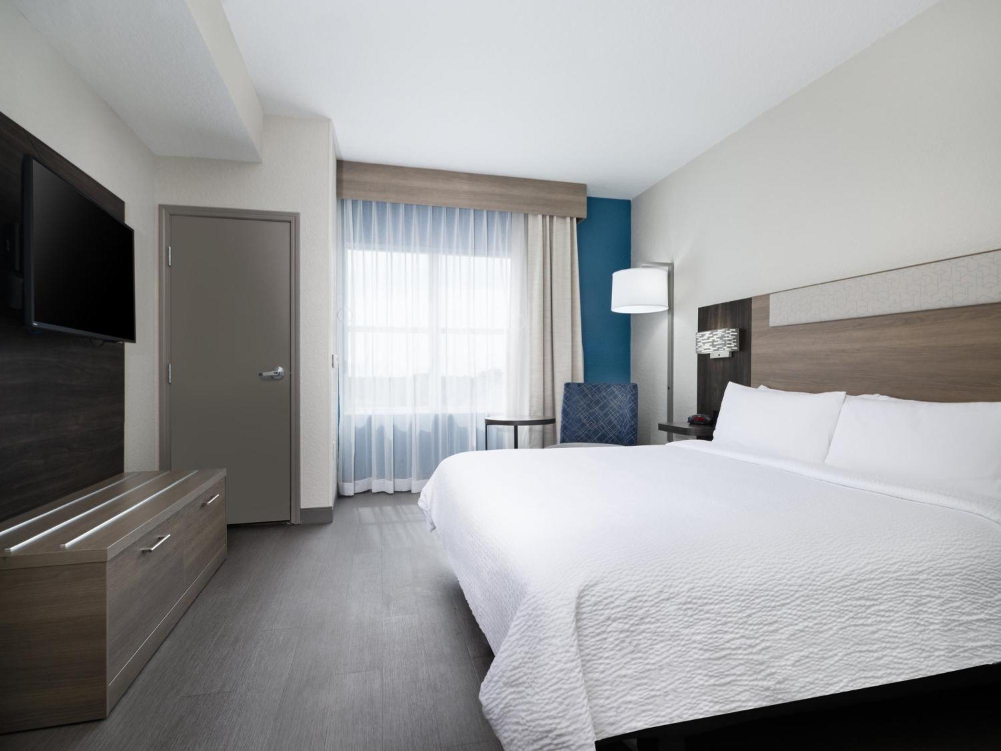 Holiday Inn Express & Suites Lakeland North I-4 By Ihg Ngoại thất bức ảnh