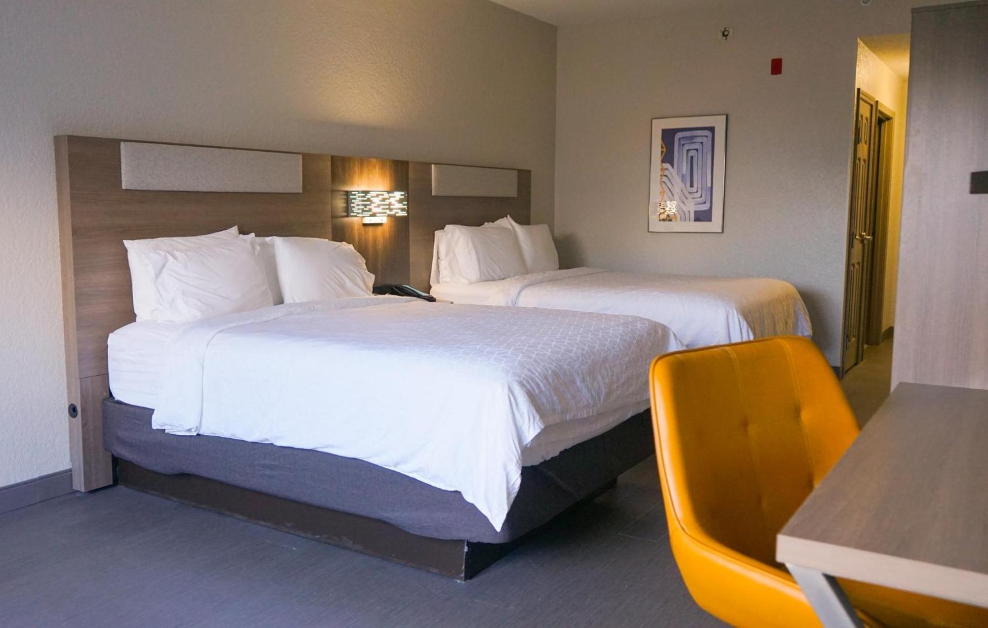 Holiday Inn Express & Suites Lakeland North I-4 By Ihg Ngoại thất bức ảnh