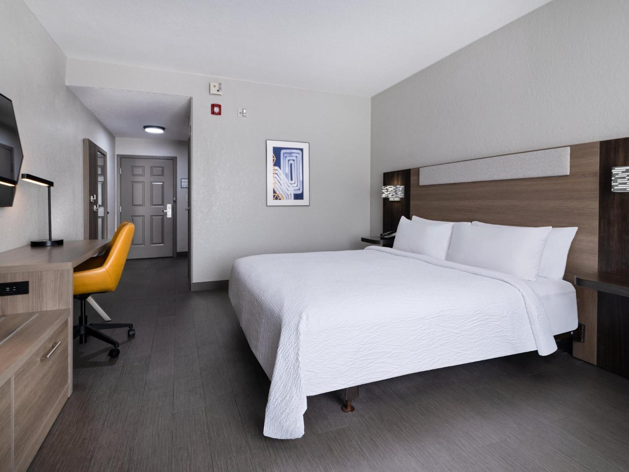 Holiday Inn Express & Suites Lakeland North I-4 By Ihg Ngoại thất bức ảnh