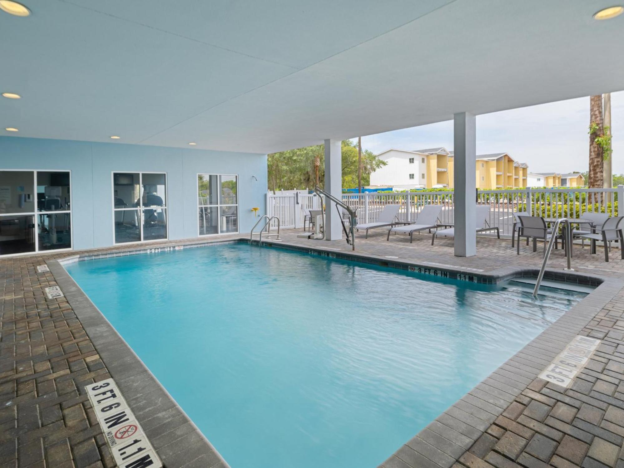 Holiday Inn Express & Suites Lakeland North I-4 By Ihg Ngoại thất bức ảnh